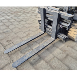 Pozycjoner wideł z funkcją ścisku 3200kg 3A oraz 2A