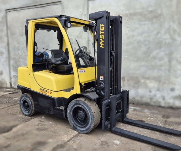 Hyster 3000kg TRIPLEX 2017r  (4ef)  