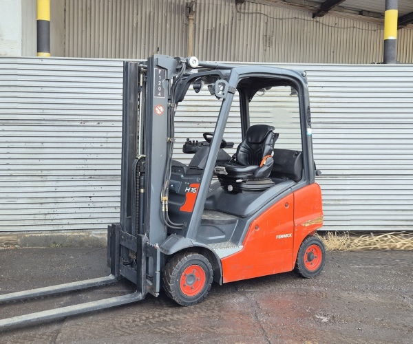 Linde 1600kg triplex 2012r (4ek) 