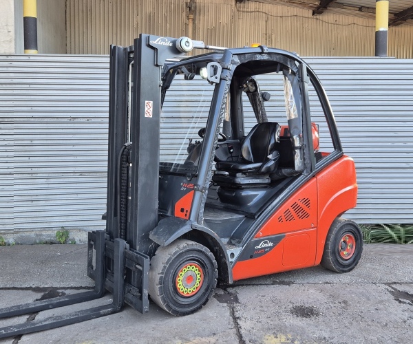 Linde 2500kg triplex 2019r (00de)  
