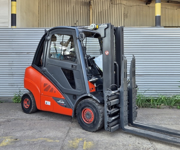 Linde 3500kg triplex 2015r (02cd)  