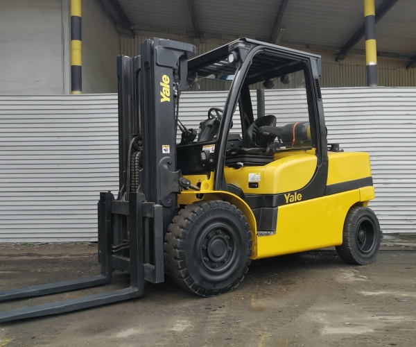 Yale 5000kg  triplex  2016r (4aa)   