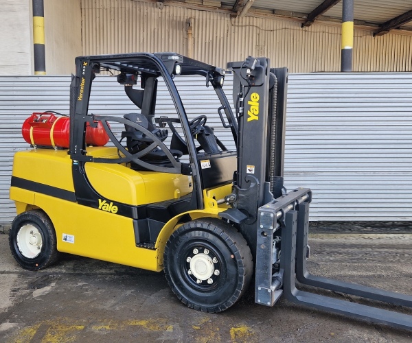 Yale 5500kg  (a13a)