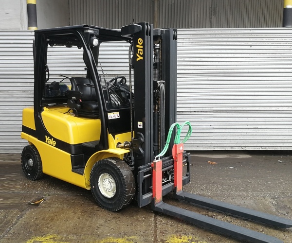Yale 2500kg triplex 2016r (00aa) 