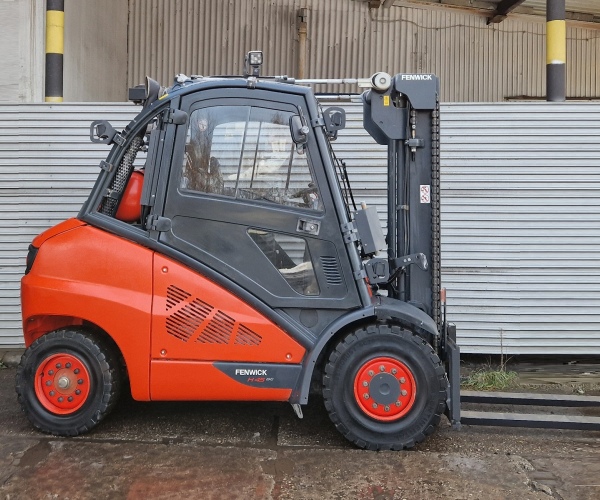 Linde 4500kg 2017r  (01ca)
