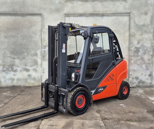 Linde 3000kg triplex 2018r (9dg)  (1)