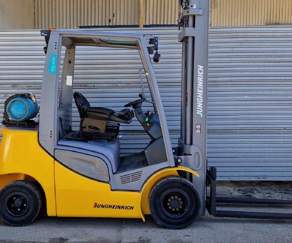 Jungheinrich 2500kg 2017r  (4bc)  (1)